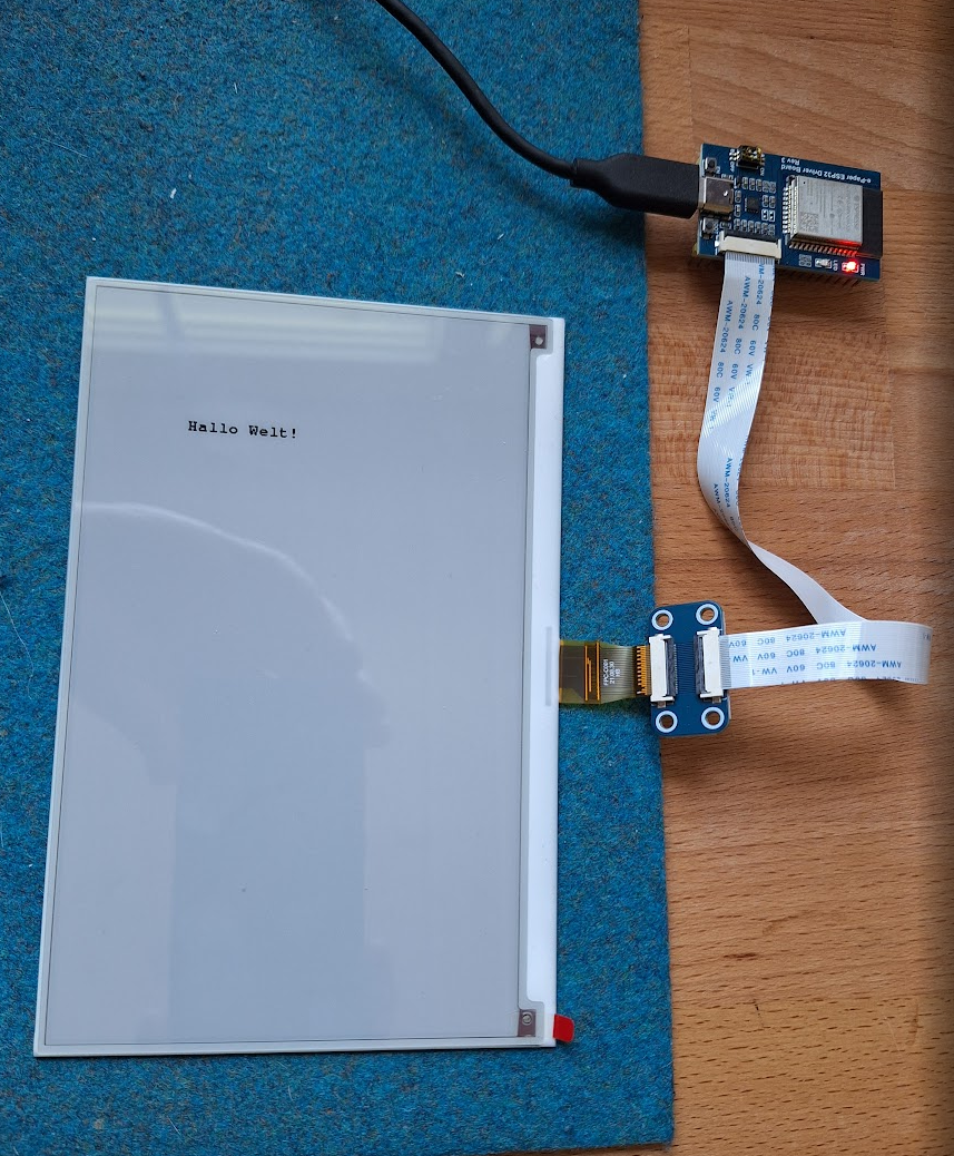 ESP32 mit Waveshare 7,5" e-Paper Display Testaufbau
